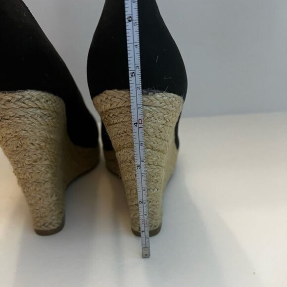 Fergalicious Women’s Ultimate Wedge PuSize 8M:mps Elegance and Versatility - Picture 2 of 12